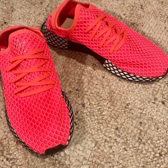 adidas deerupt hot pink